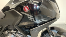 Honda NT1100 Manual (22 Model Year)